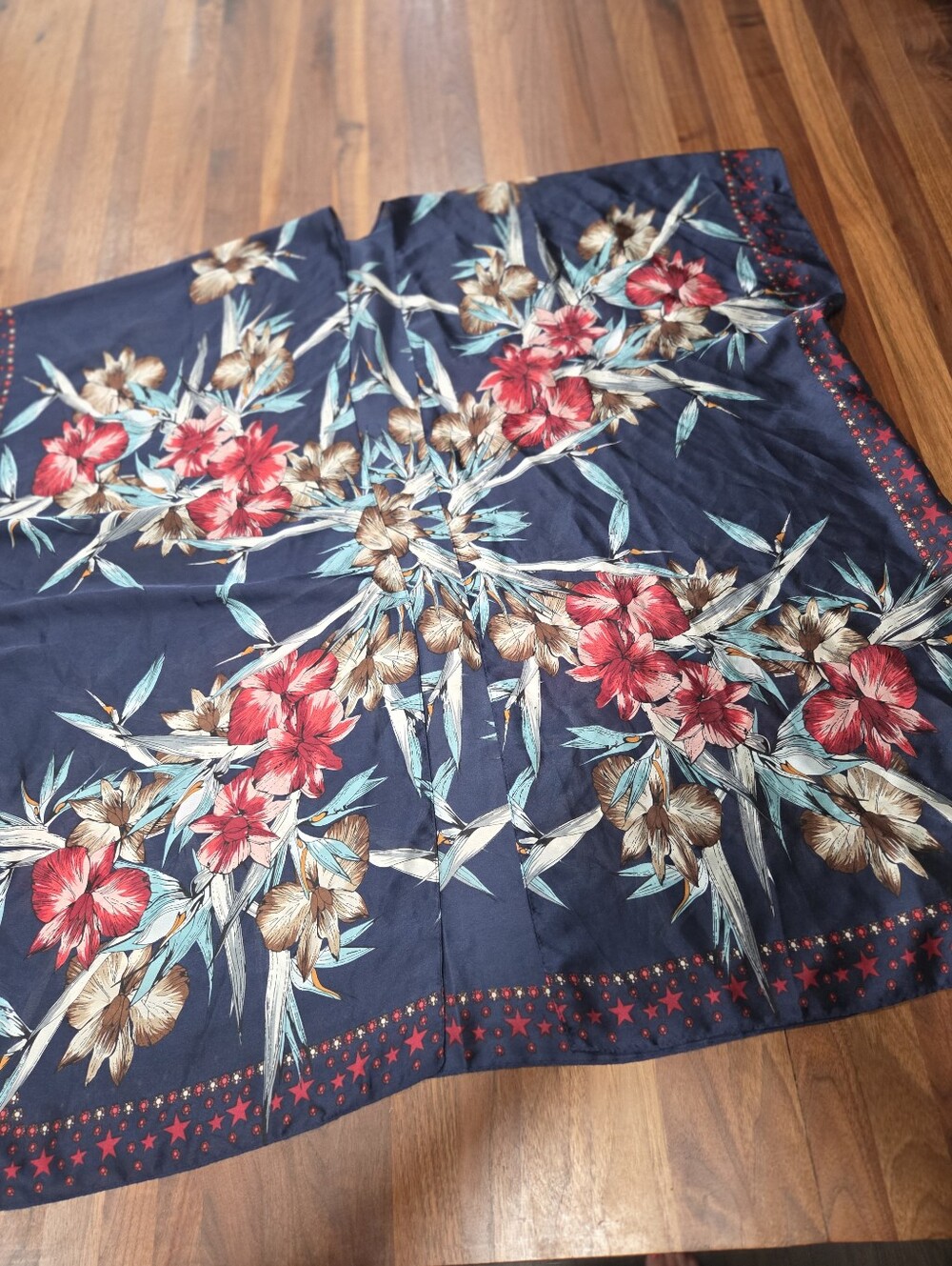 Open Front Kimono Floral Navy with Red Blooms Arm Holes Flowy One Size - Lovely